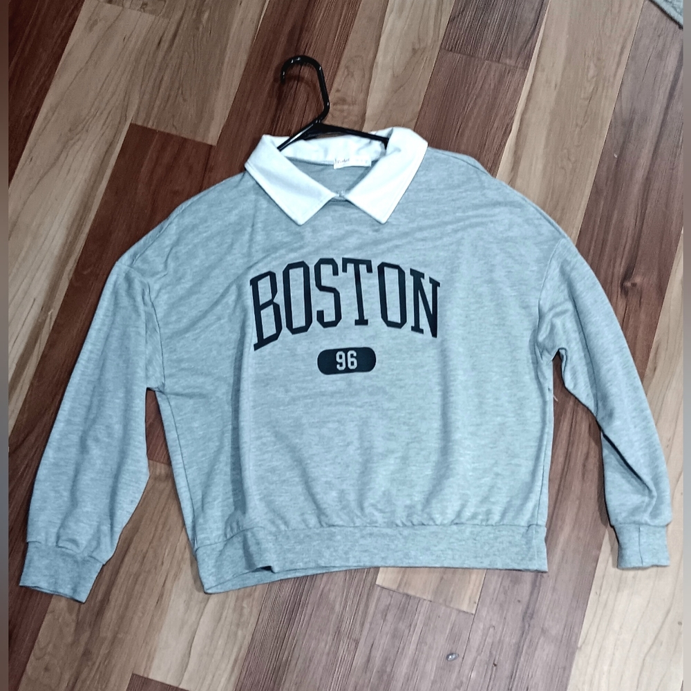 Collared crewneck Boston sweatshirt